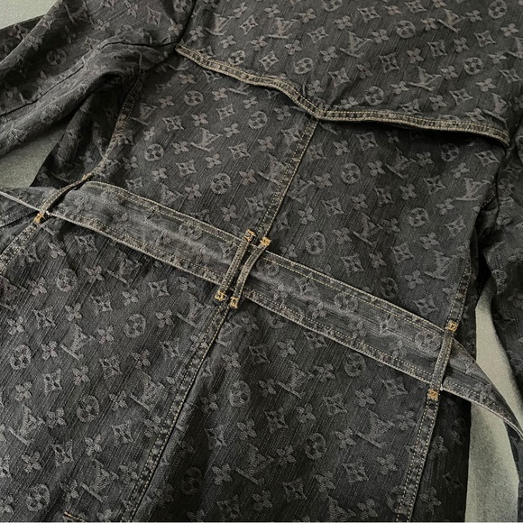 Louis Vuitton denim coat - Picture 11 of 16